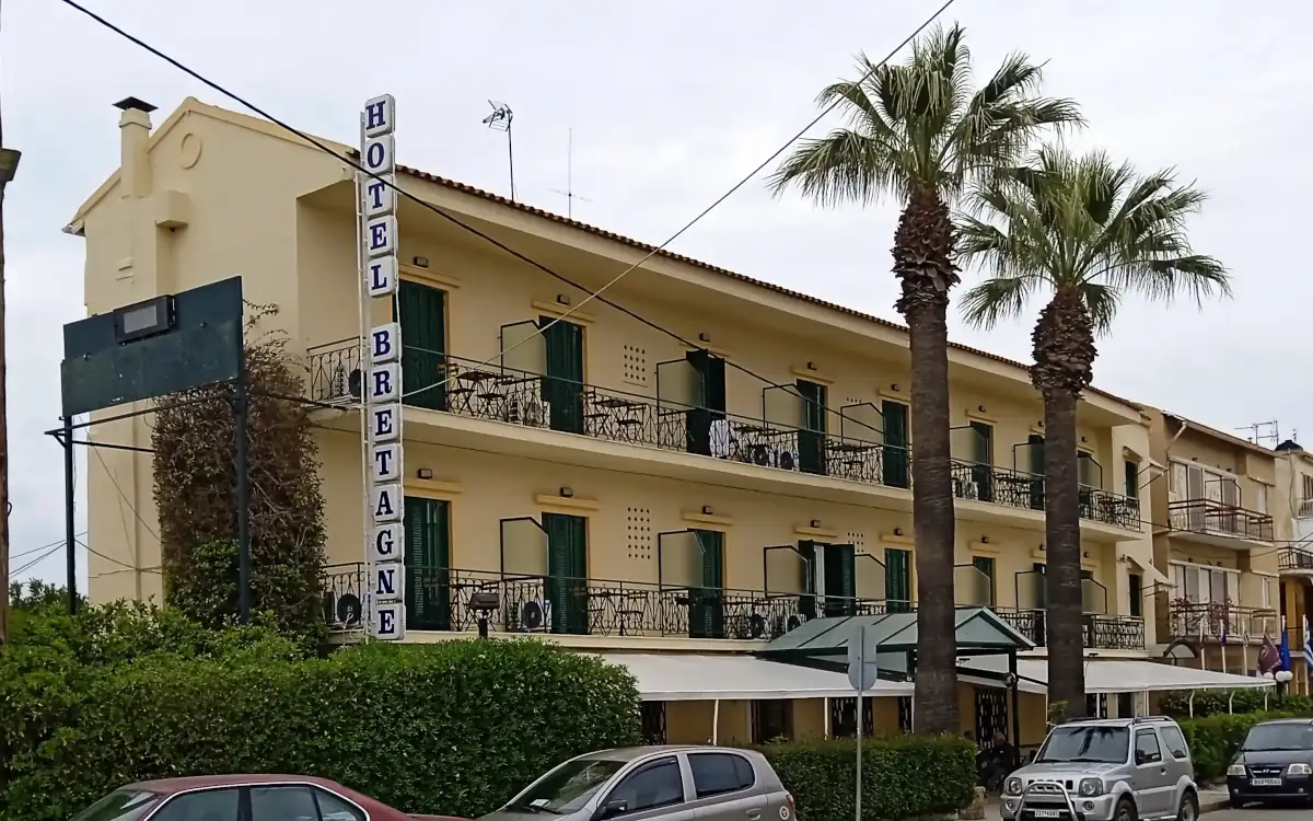 Hotel Bretagne Near the airport