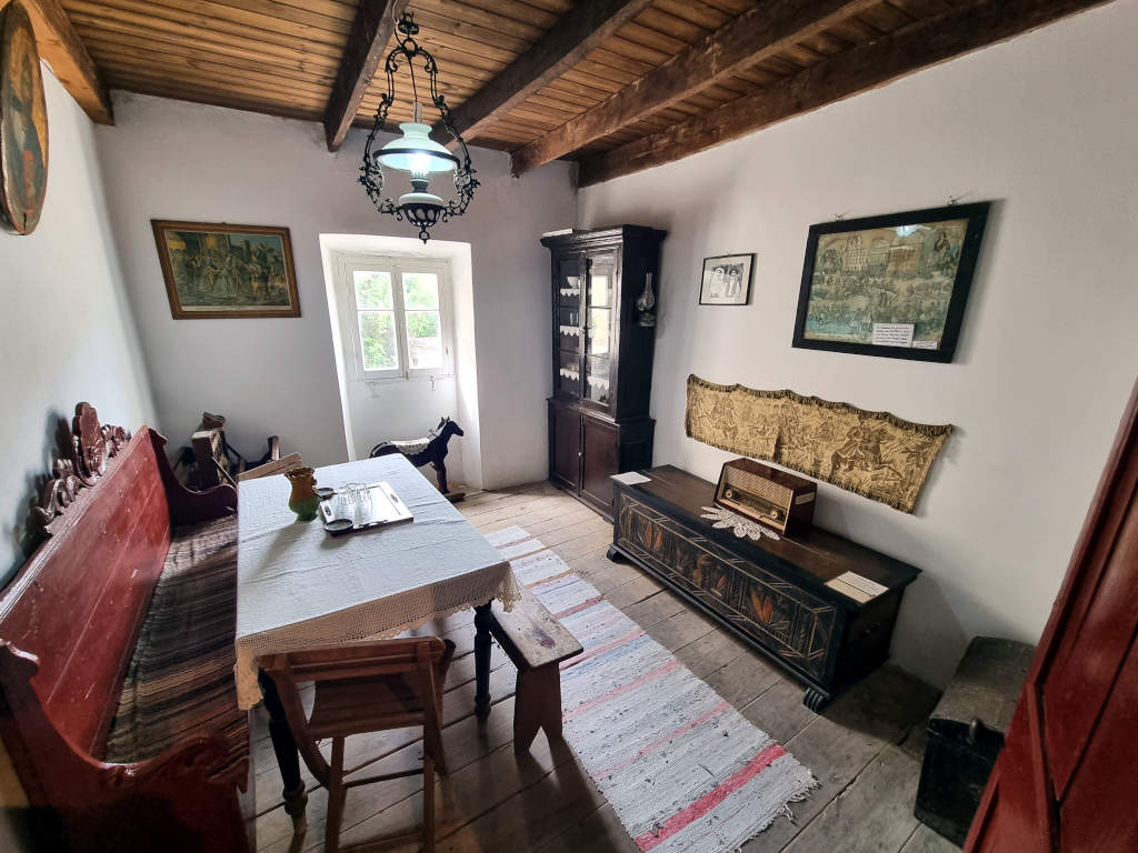 Sinarades Folklore Museum